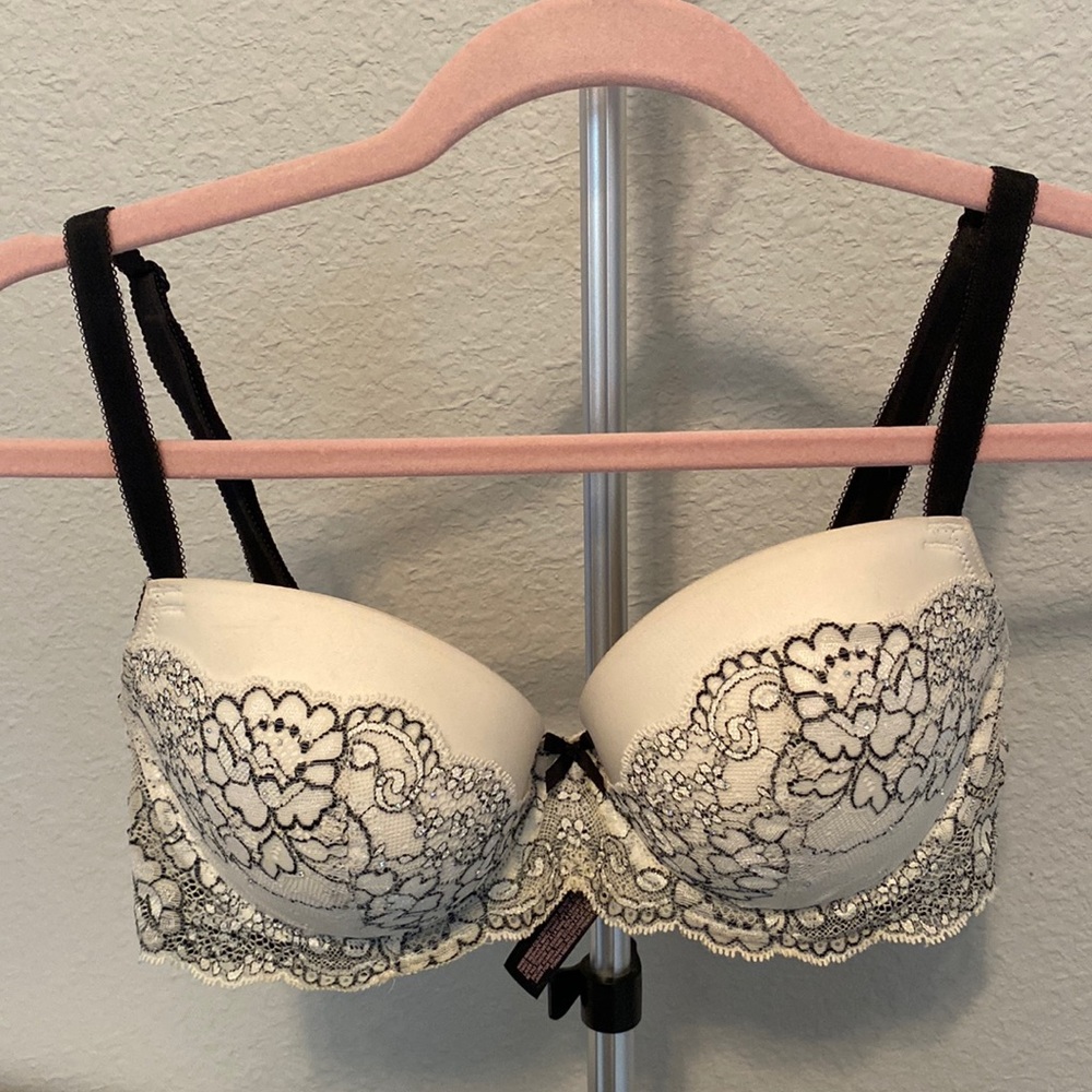 VS Bra